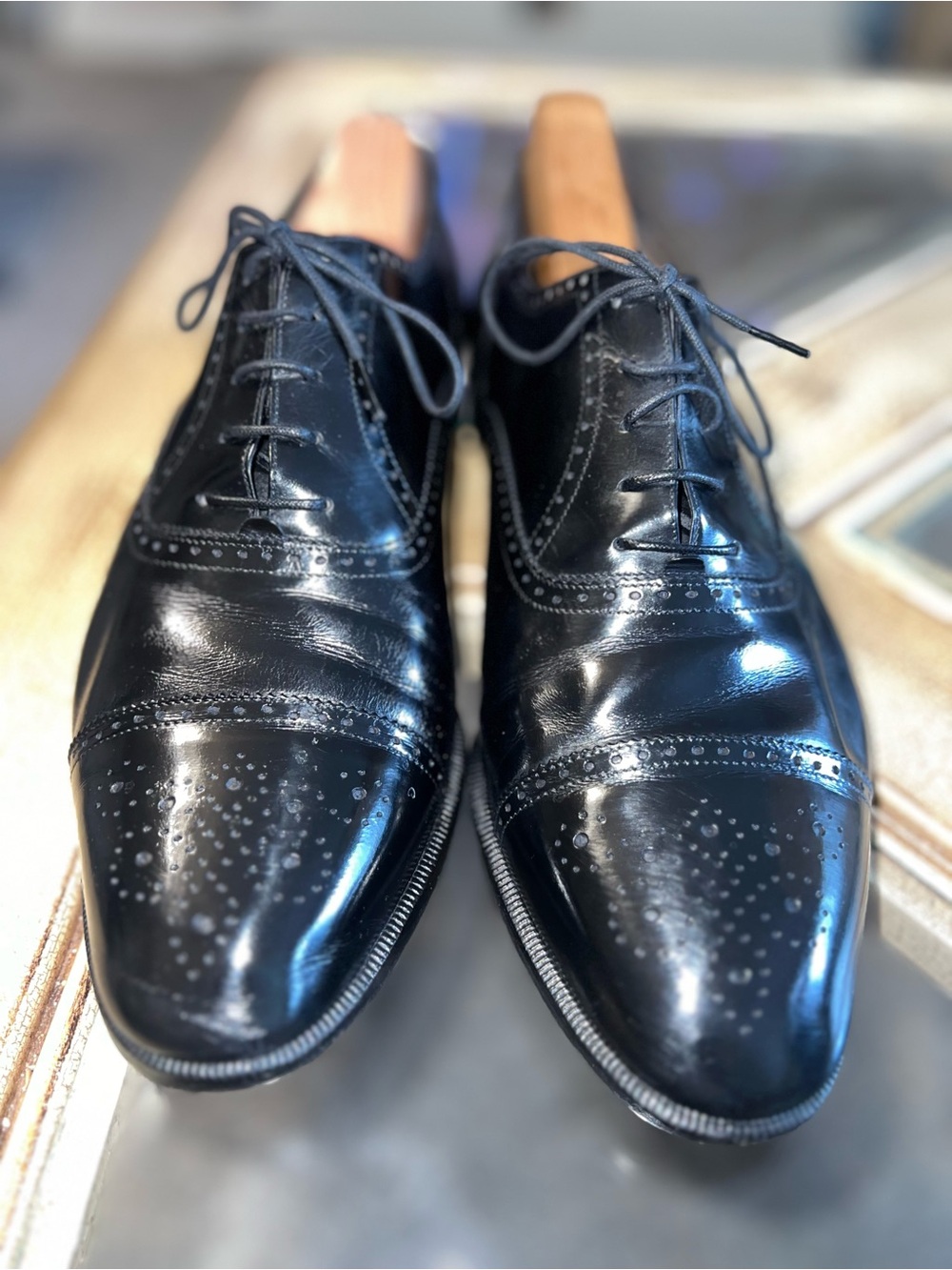 Salvatore Ferragamo Black Leather Cap-Toe Oxford Brogue Men's Dress Shoes 10D - Picture 3 of 12
